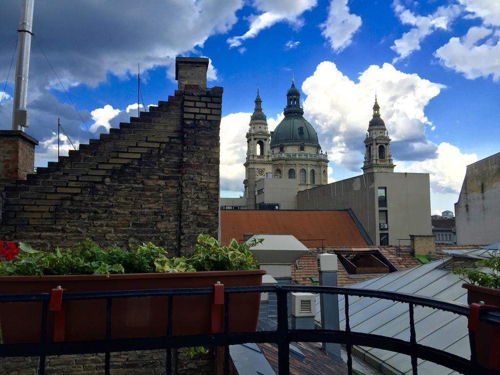 Ice Breaker Apartment Budapest Bagian luar foto